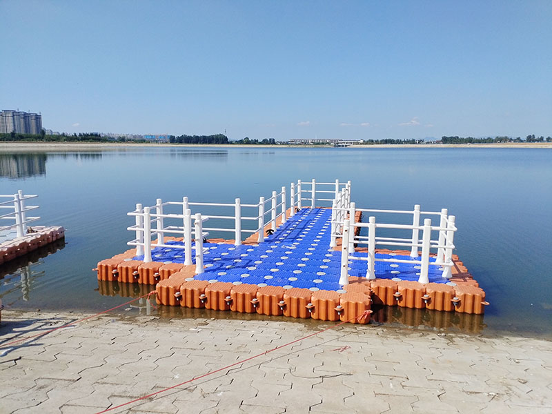 浮桥码头